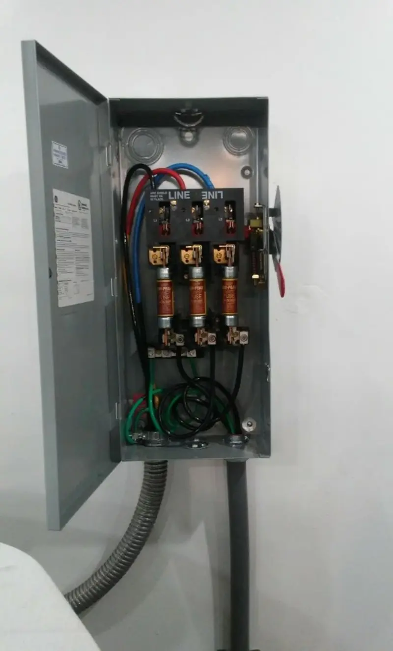 Three-phase disconnect switch installed for Smoke Detector Installation in Mableton